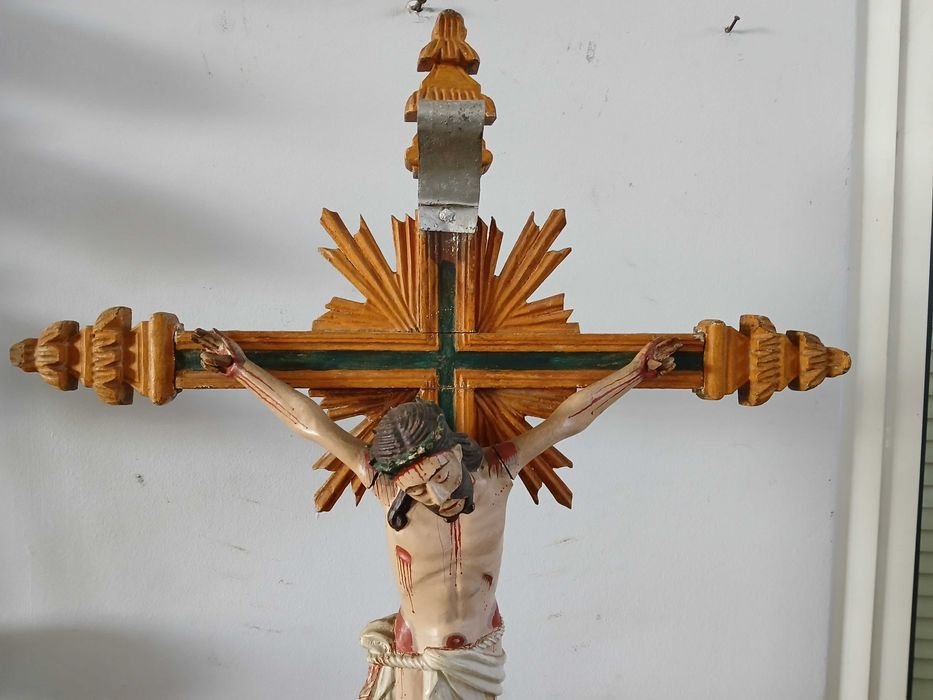 Antigo Crucifixo em madeira do inicio sec. XIX