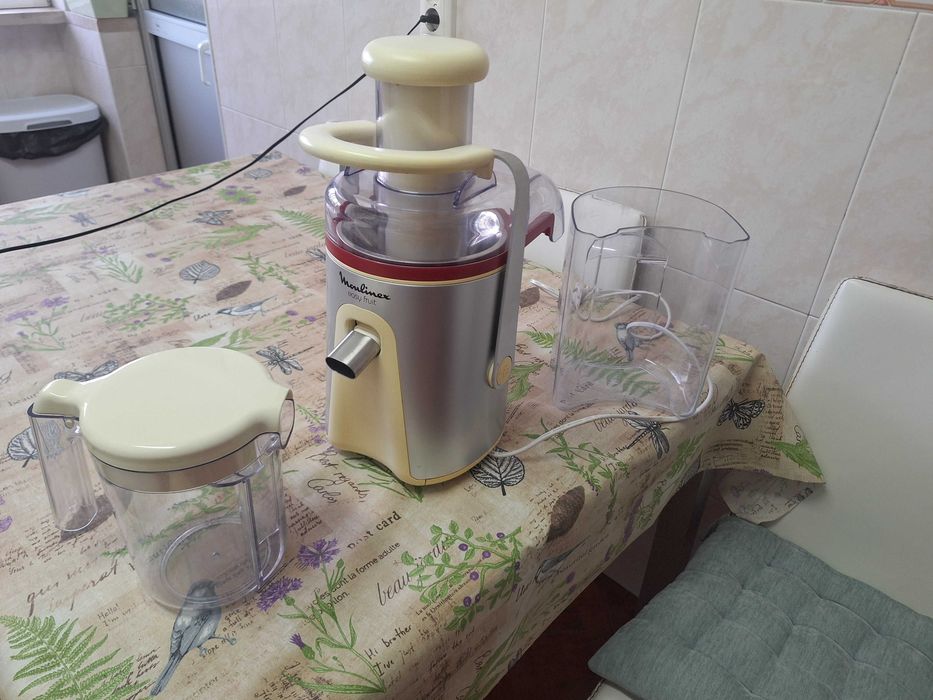 Máquina/Centrifugadora de Sumos Moulinex Easy Fruit