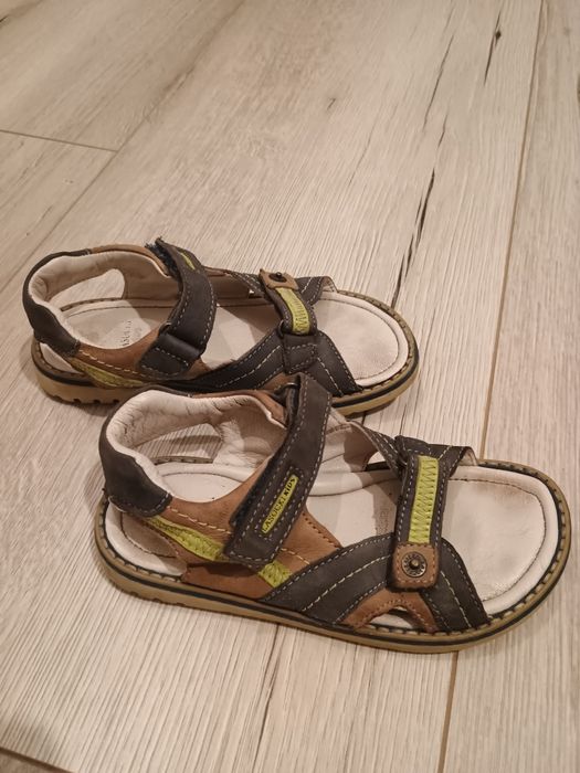 Sandały chłopięce r.29 Lasocki