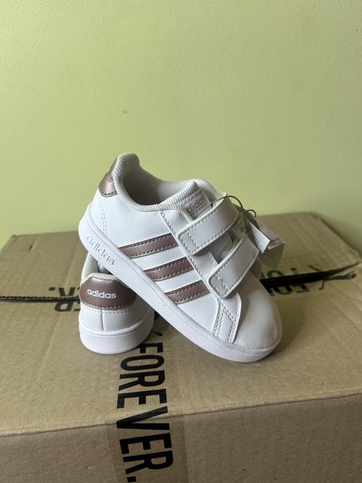 Кросівки Adidas Grand Court Made in Indonesia  Нові(оригінал) 25(14,5см) 1250грн