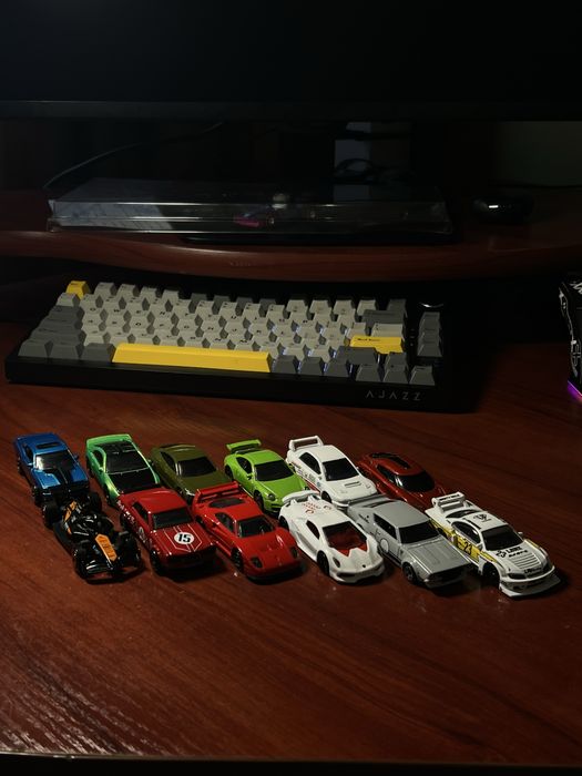 Hotwheels 1/64 мейн,спец серії,преміум