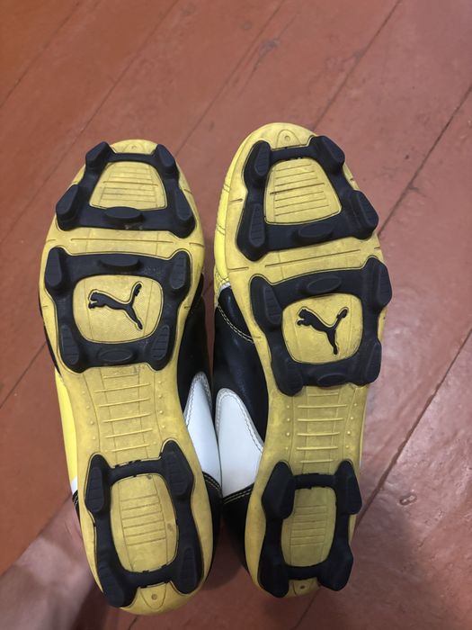 Продам бутси пума 40р