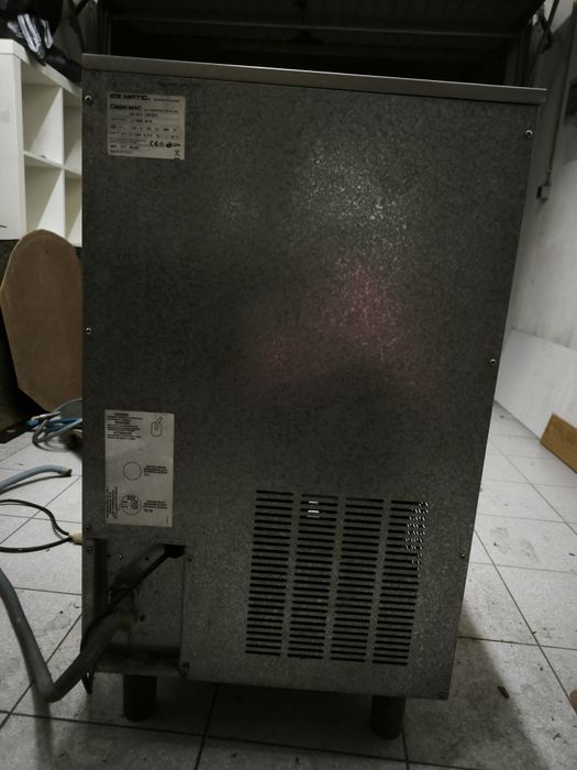 Máquina de gelo até 40kg/dia