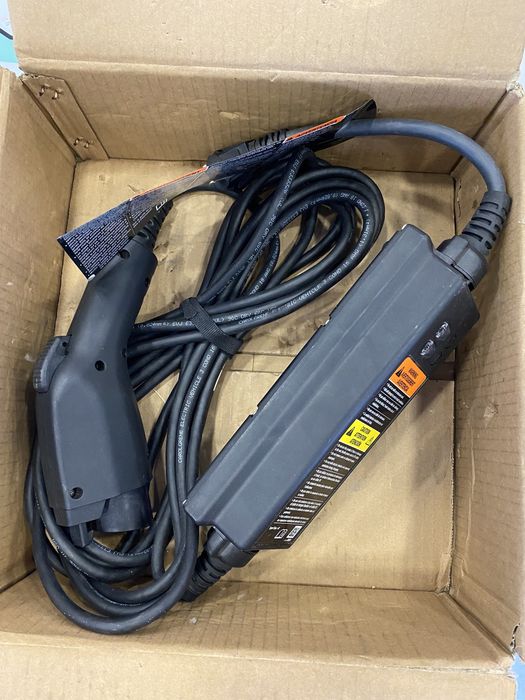 Зарядка Bolt Volt Зарядное устройство Spark