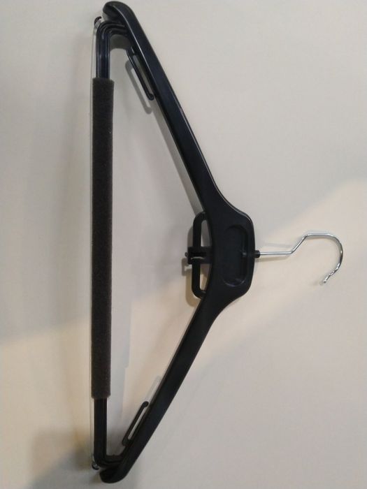 Продам вешалки и тремпеля для магазинов одежды