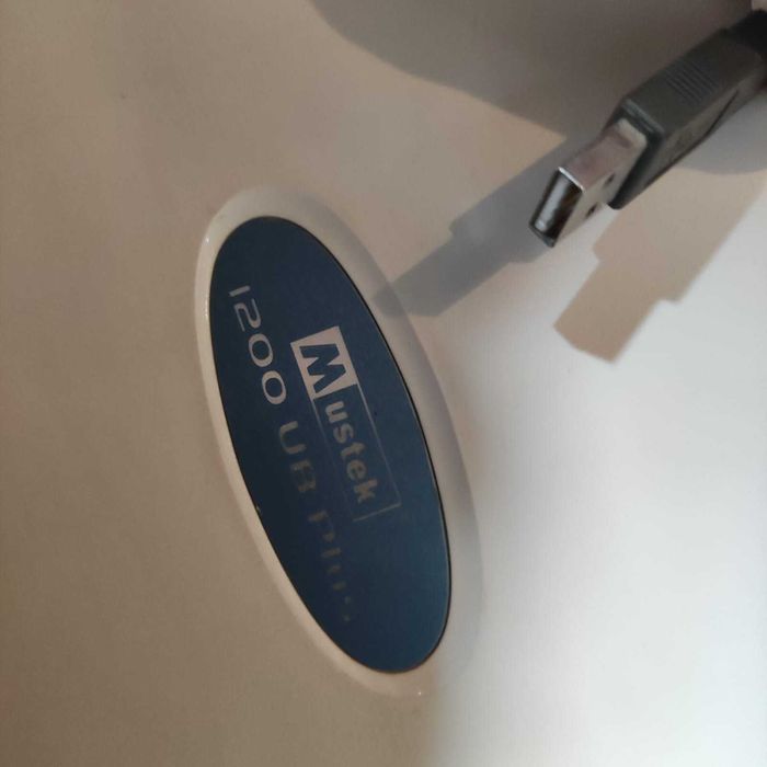 Scanner mustek 1200 ub plus