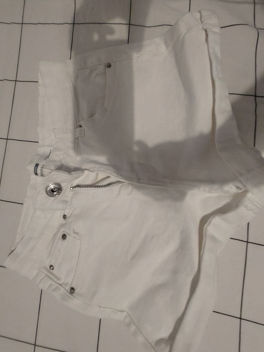 Calções ganga Bershka brancos