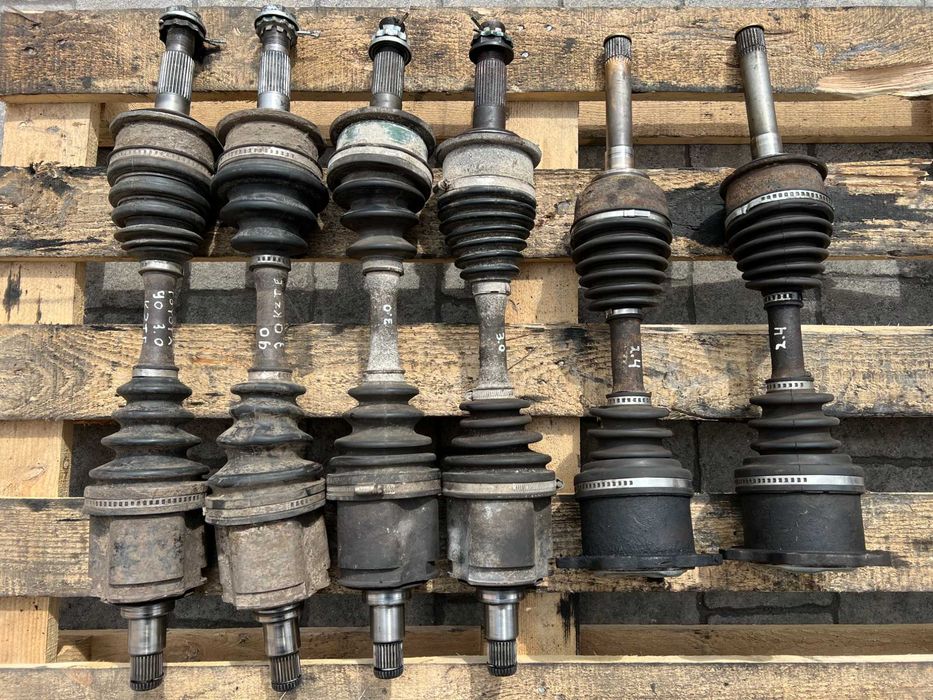 Полуось Піввісь Ліва Права Toyota Land Cruiser 90 Hilux Surf 4Runner