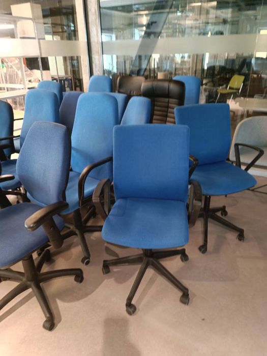 РАСПРОДАЖА офисной мебели стулья кресла компьютерные для работы и дома