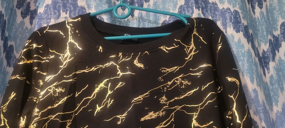 Bluza czarno złota r.M