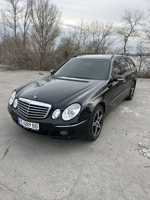 Mercedes-Benz w211
