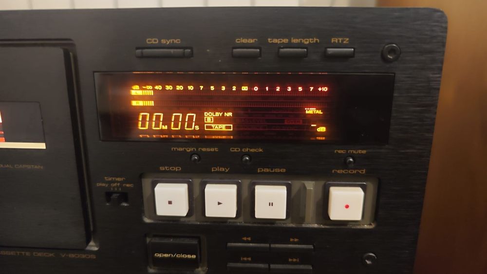 Teac V8030s- Deck Cassete player