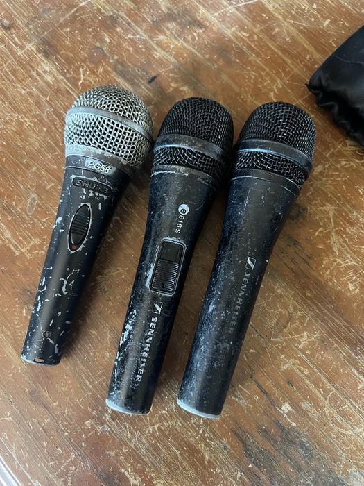 3 microfones shure e sennheiser