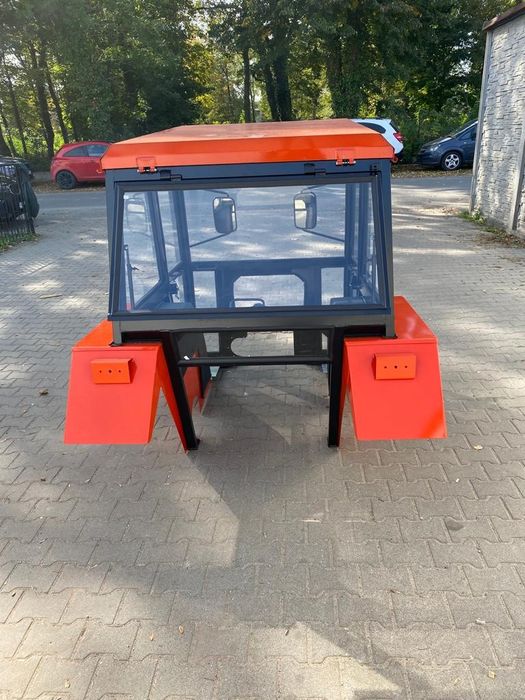 Kabina do ciągnika Ursus C330 C360 T25 MF 235 255 Bizon Maska Błotniki