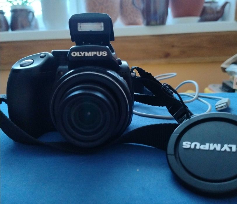Olympus SP570UZ aparat cyfrowy