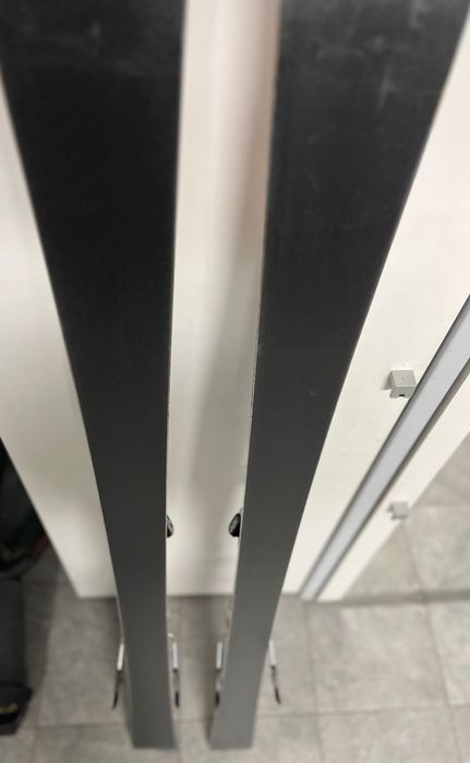 Narty Atomic Performer