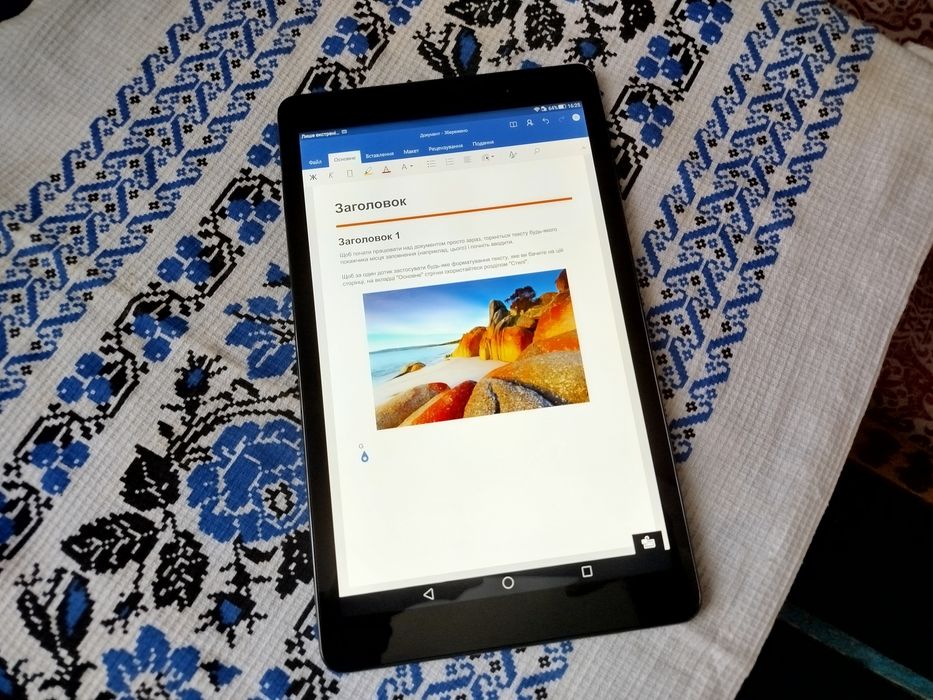 Великий 10" планшет Huawei. Є SIM та 4G. Стан ідеальний робочий Хуавей