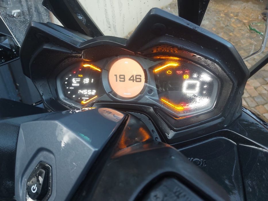 Kymco AK 550 – 2023 – 14.552 km