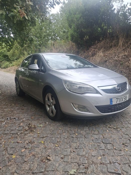 Opel Astra 1.4 Gasolina 2010 | 262.000 km | Muito Boa Mecânica | Inspeção 2027 | 2900€