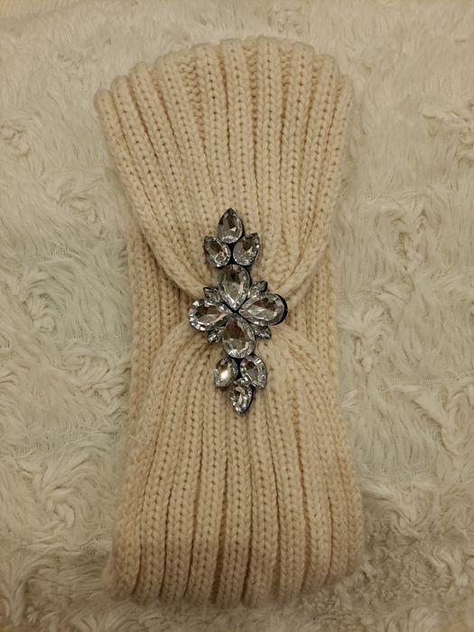 Ciepła opaska na głowę damska.