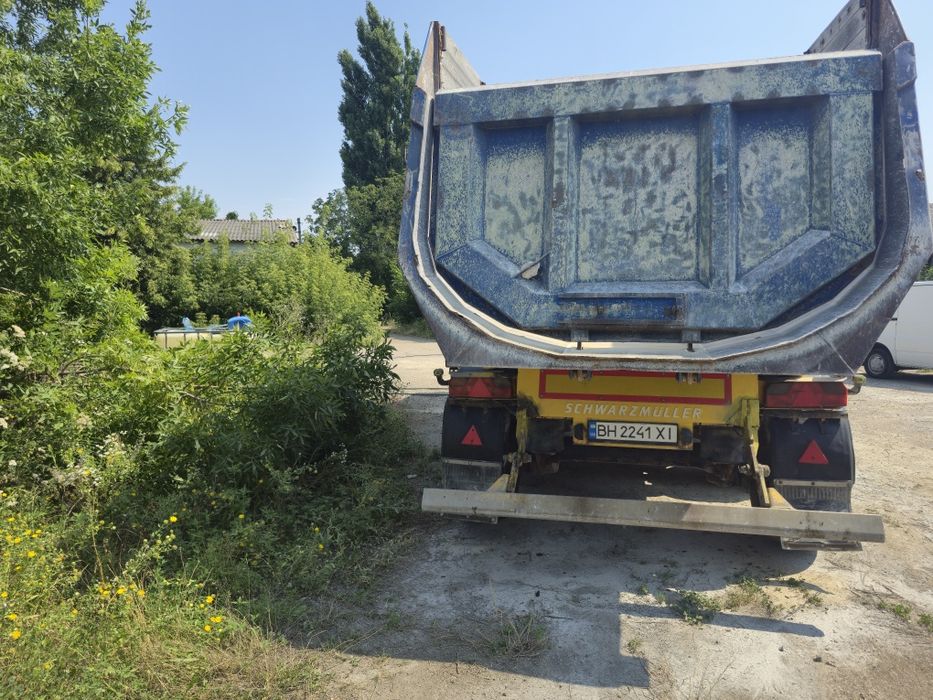 Schwarzmuller HKS 2004 напівпричіп