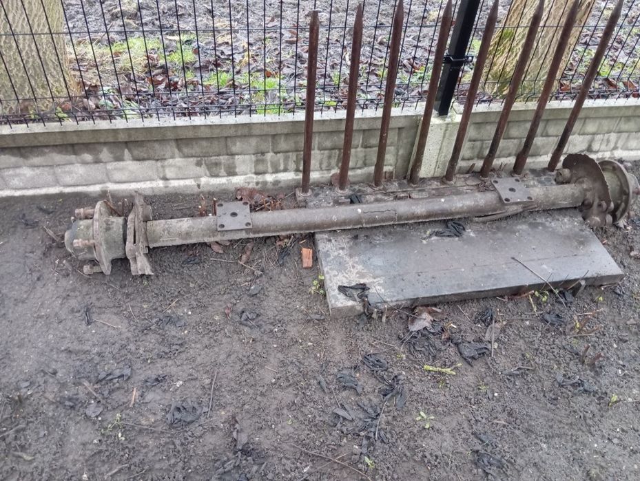 Oś przyczepy ciężarowa 2 sztuki