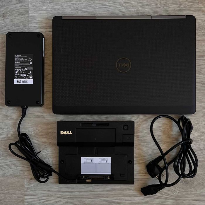 Dell Precision 7520 Workstation Móvel Profissional | i5 | 32GB RAM | 256GB SSD + 500GB HDD | NVIDIA Quadro M1200 4GB + Oferta Dock PR03X E-Port