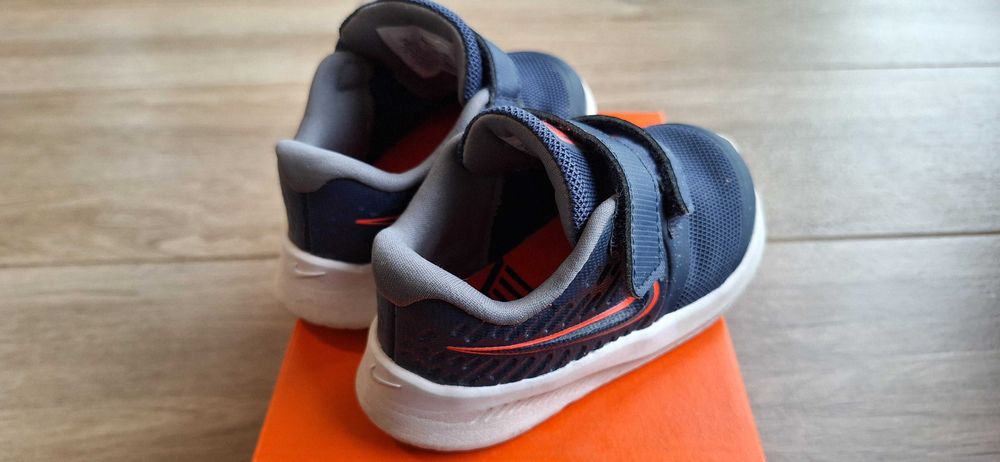 Adidasy dziecięce Nike Star Runner 2