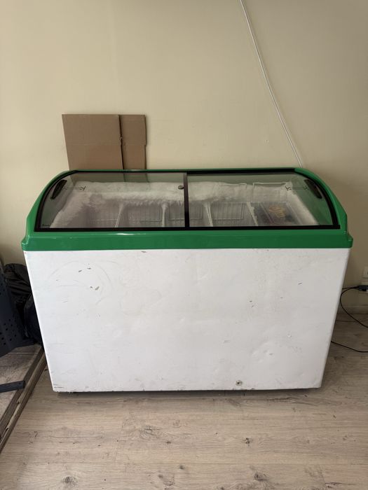 Морозильна вітрина , морозилка , морозильна ларь Juka