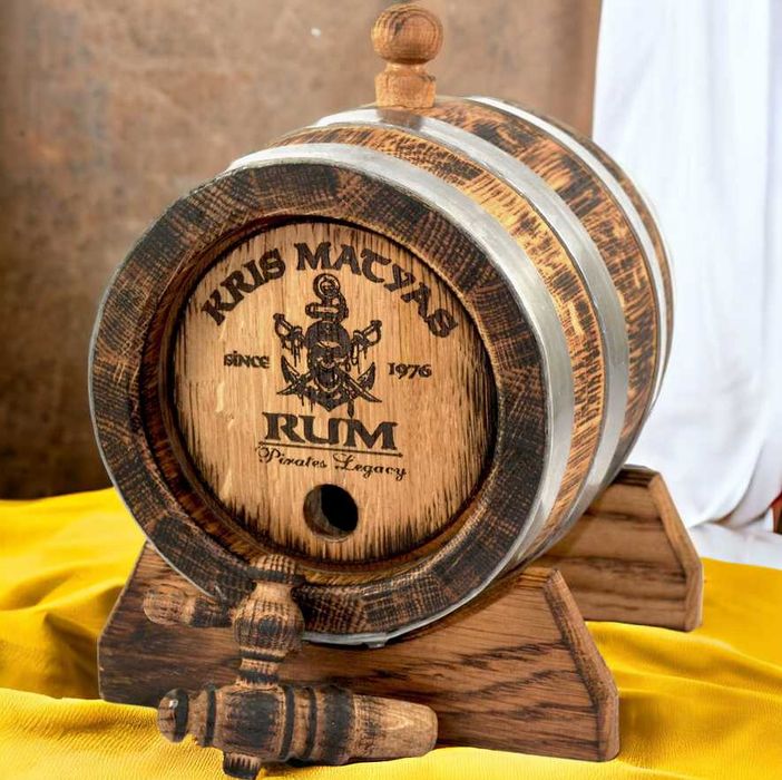 Бочки  дубовые бочка дубовая для алкоголя вина виски коняка самогона