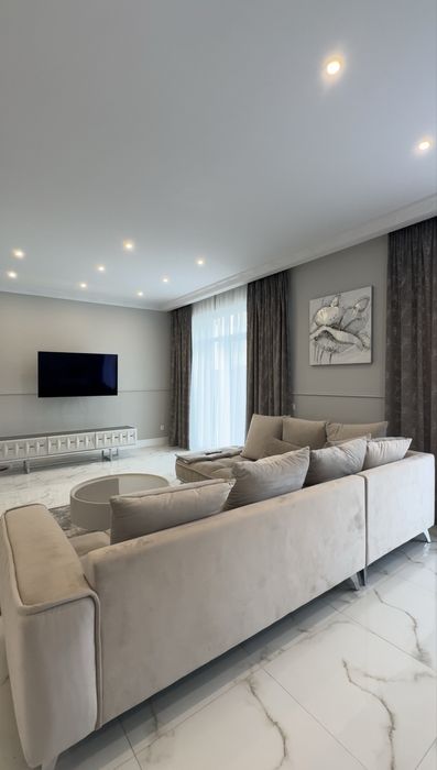 Розкішний будинок в Підлужжі!