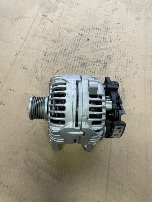 Генератор Рено Мастер трафик лагуна сценик меган еспейс мовано виваро