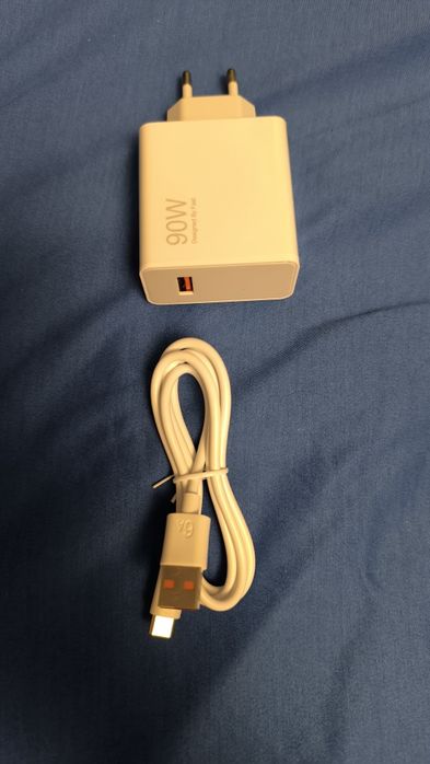 Новое зарядное  для смартфона поддерживат быструю зарядку