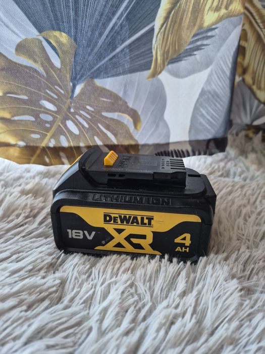 Bateria dewalt 4ah