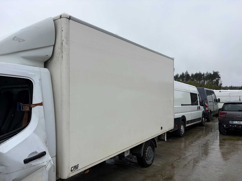 Kontener Renault Master III
