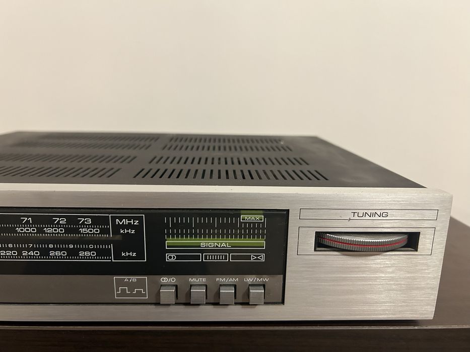 Tuner radiowy Unitra Diora AS 252 analogowy