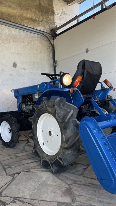 Trator iseki 4x4