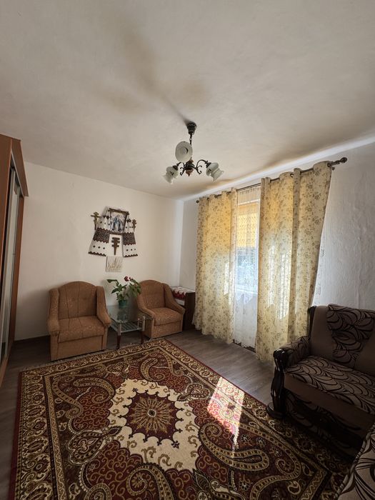 Затишний будинок між біля Рожнятова