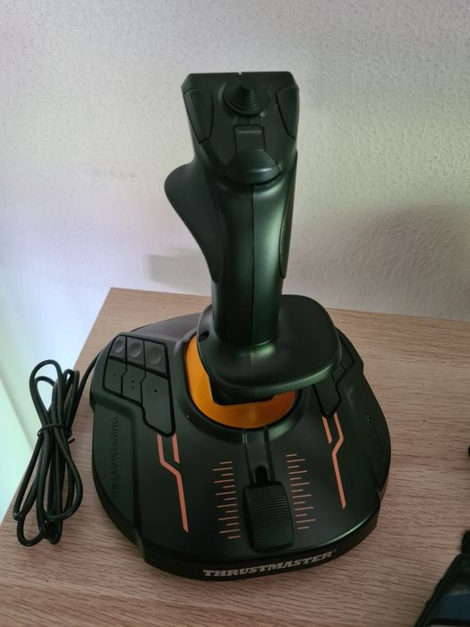 Thrustmaster T.16000