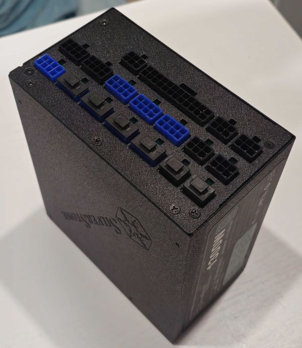 Блок живлення SilverStone Strider 1300W Titanium (SST-ST1300-TI) Повний комплект