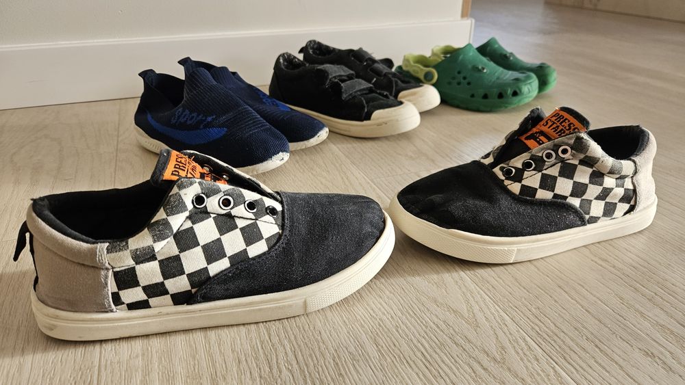 Buty 30,32,33 białe, czarne, tenisówki , pełne, kroksy , kapcie wysyłk