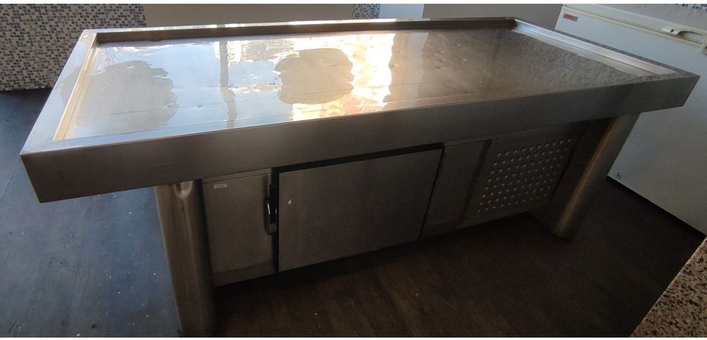 Bancadas de inox em excelente estado