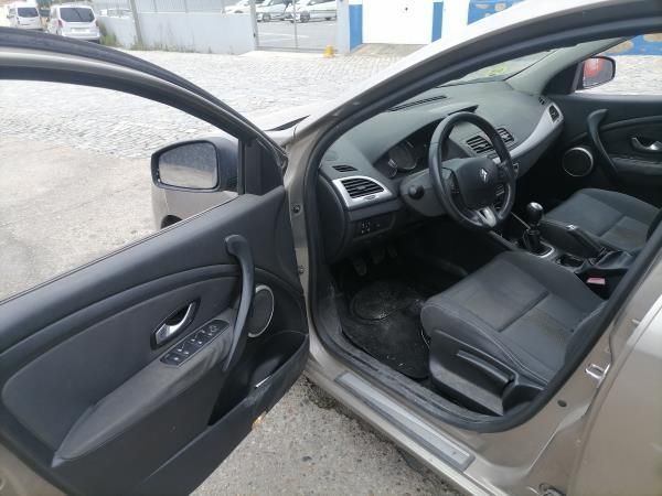 Para Peças Renault Megane Iii Hatchback (Bz0/1_)