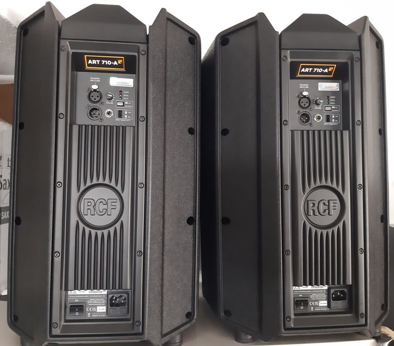 Colunas x2 RCF Art710-A MK4
