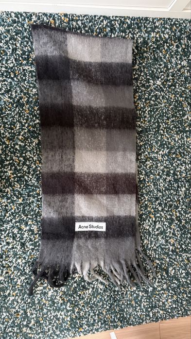 szalik acne stan bdb