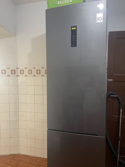 Frigorifico Combinado No Frost 190 altura LG