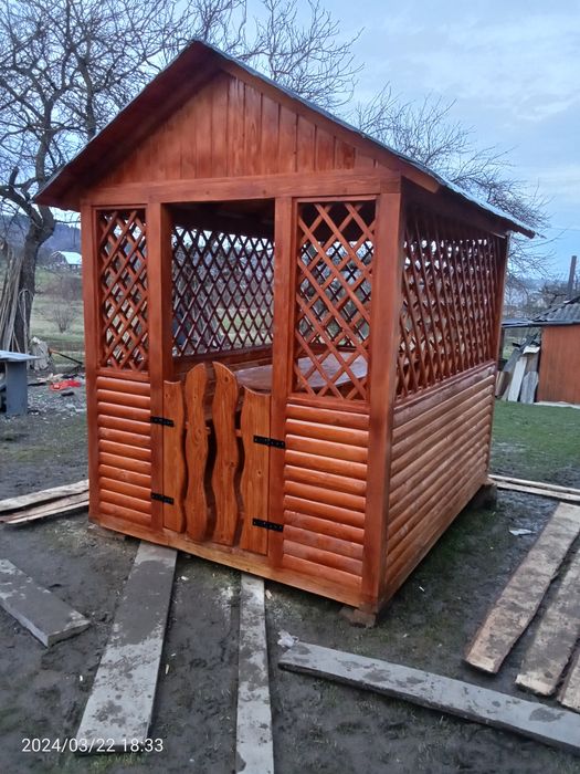 Альтанка дерев'яна