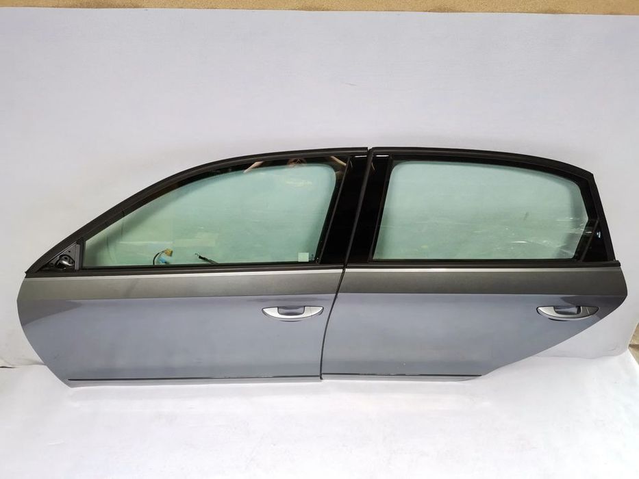 drzwi lewe  tył passat gt usa b7 lift b8 16-18 oryginał
