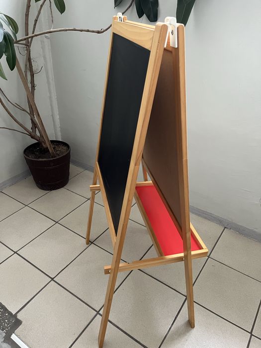 Мольберт IKEA для малювання