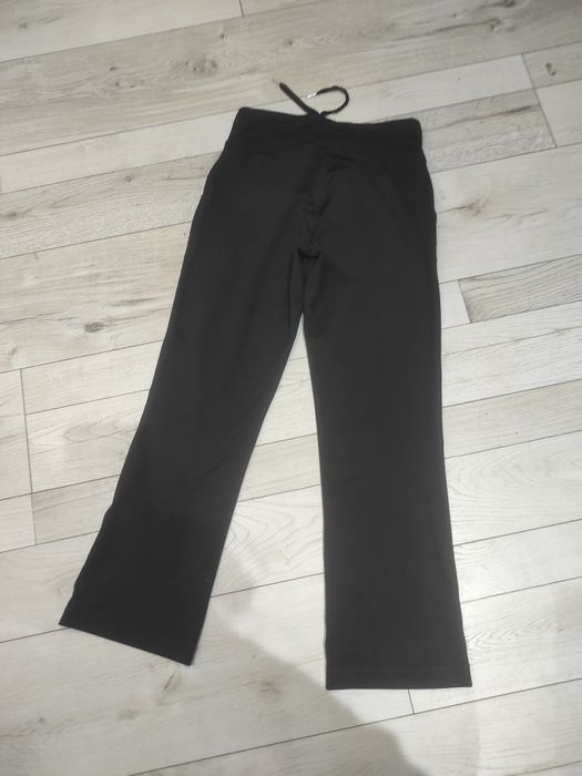 Spodnie sportowe rybaczki Fila